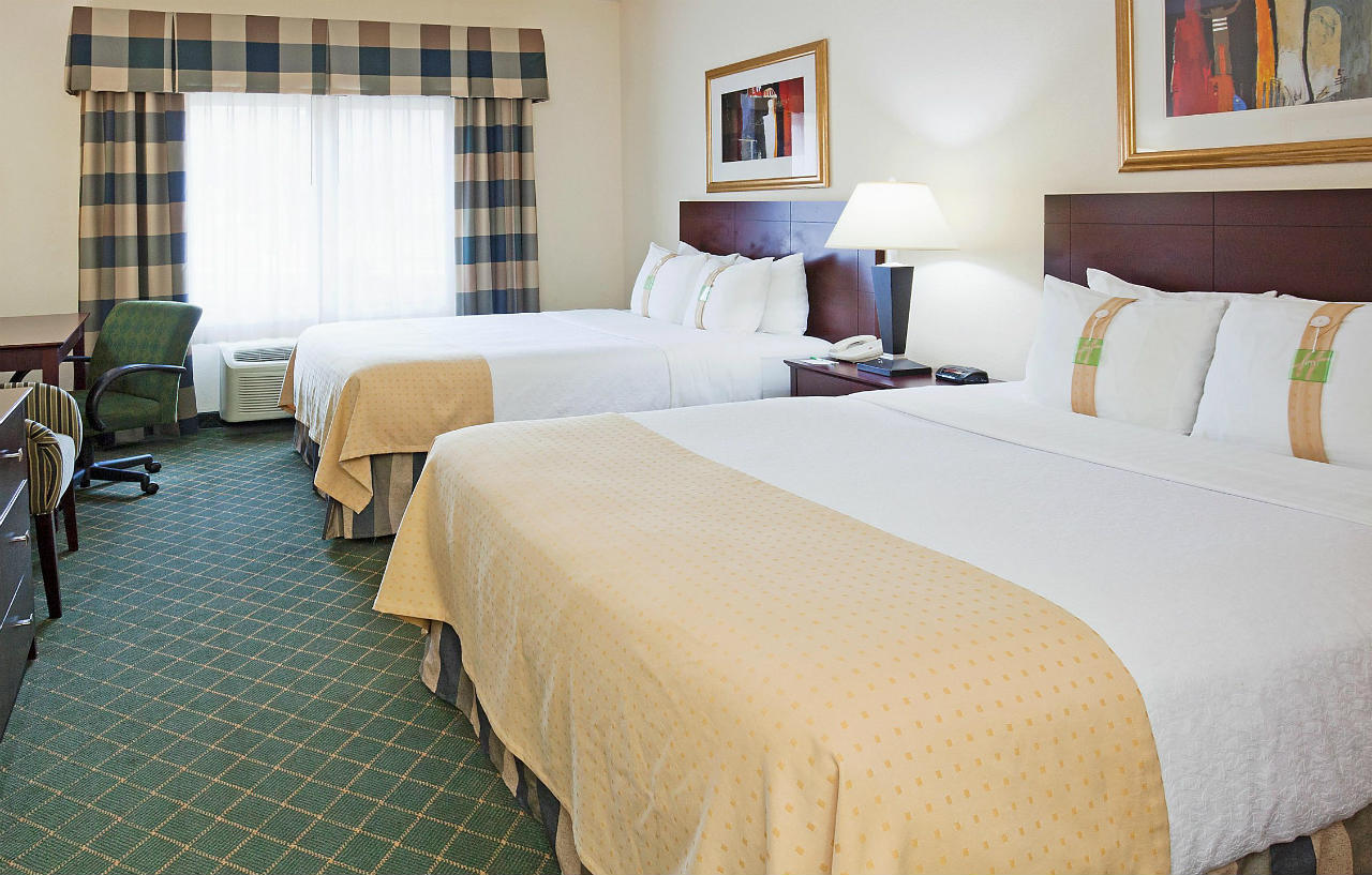 Holiday Inn Conference Center Marshfield, An Ihg Hotel Экстерьер фото